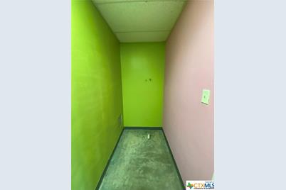 215 W Adams Avenue, Port O'Connor, TX 77982 - Photo 16