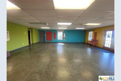 215 W Adams Avenue, Port O'Connor, TX 77982 - Photo 8