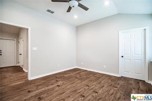 801 & 803 S Main St, Victoria, TX 77901 - Photo 2