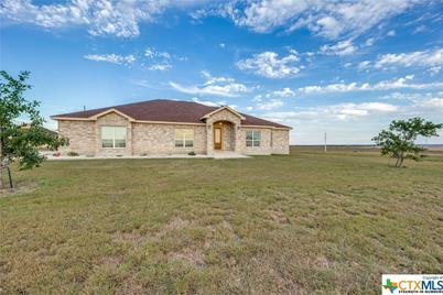 8177 Boenig Road, Seguin, TX 78155 - Photo 1