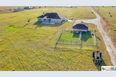 8177 Boenig Road, Seguin, TX 78155 - Photo 22