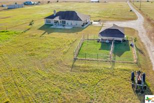 8177 Boenig Rd, Seguin, TX 78155 - Photo 22