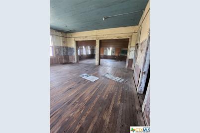 702 E Convent Street, Victoria, TX 77901 - Photo 4