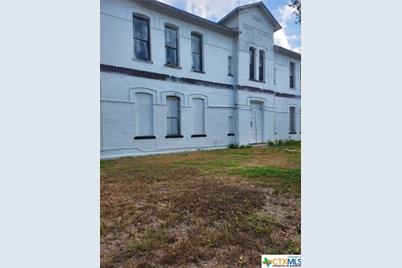 702 E Convent Street, Victoria, TX 77901 - Photo 10