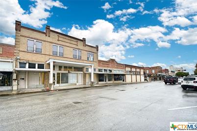 109 N River Street, Seguin, TX 78155 - Photo 2