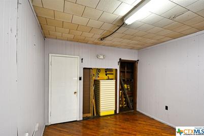 106 N Austin Street, Seguin, TX 78155 - Photo 16