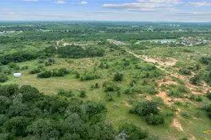 3597 Baker Rd, Kingsbury, TX 78638 - Photo 2