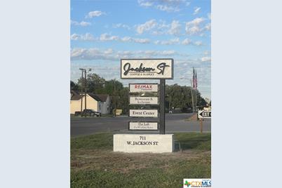 711 W Jackson Street, El Campo, TX 77437 - Photo 40