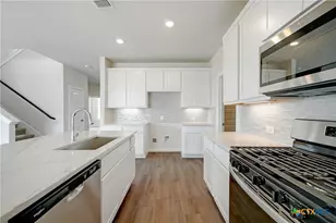 1579 Estelea Grv, New Braunfels, TX 78130 - Photo 16