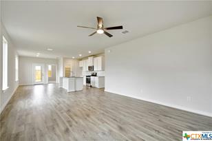 1616 Big Sur Dr, New Braunfels, TX 78130 - Photo 4