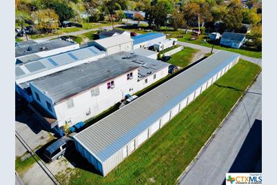 832 & 834 W Main Street, Port Lavaca, TX 77979 - Photo 2