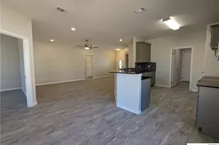 407 Gamel St, Lampasas, TX 76550 - Photo 12