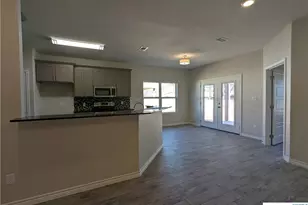 407 Gamel St, Lampasas, TX 76550 - Photo 6