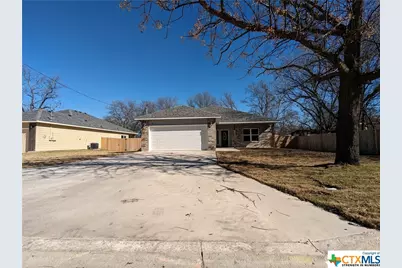 407 Gamel Street, Lampasas, TX 76550 - Photo 2