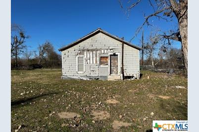 1705 W 12th Street, Cameron, TX 76520 - Photo 2