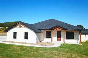 1524 Cottonwood Mesa Dr, Kempner, TX 76539 - Photo 2