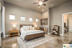 345 Laguna Rd, Bandera, TX 78003 - Photo 10