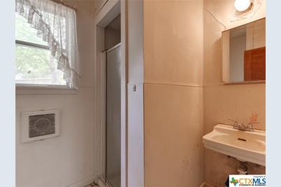 1546 US Highway 90A, Hallettsville, TX 77964 - Photo 10