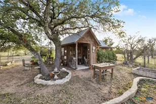 1900 Granite Springs Dr, Fredericksburg, TX 78624 - Photo 12