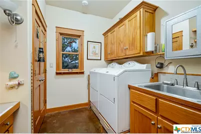 1900 Granite Springs Dr., Fredericksburg, TX 78624 - Photo 38