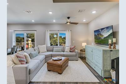 1228 Ervendberg Avenue #304, New Braunfels, TX 78130 - Photo 8