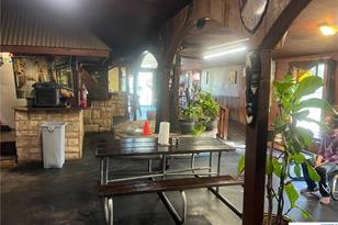 402 Dunn St, Yoakum, TX 77995 - Photo 36