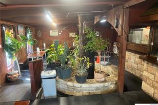 402 Dunn St, Yoakum, TX 77995 - Photo 38