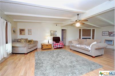 2301 E US Highway 90, Flatonia, TX 78941 - Photo 20