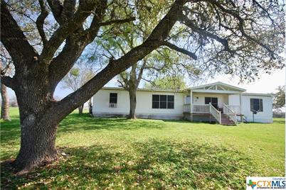 2301 E US Highway 90, Flatonia, TX 78941 - Photo 12