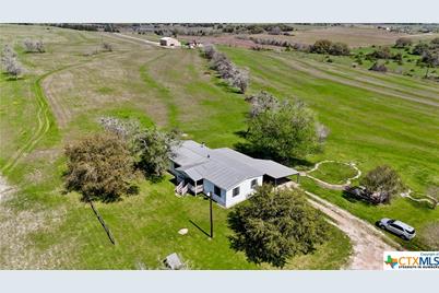 2301 E US Highway 90, Flatonia, TX 78941 - Photo 4