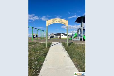 123 W Aimable Street, Port Lavaca, TX 77979 - Photo 4