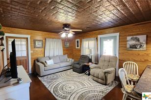 1062 County Rd 101, Rogers, TX 76569 - Photo 10