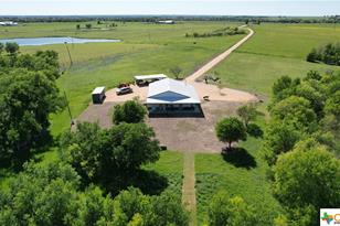 1062 County Rd 101, Rogers, TX 76569 - Photo 2