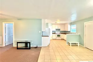 512 W Adams St, Port O'Connor, TX 77982 - Photo 8