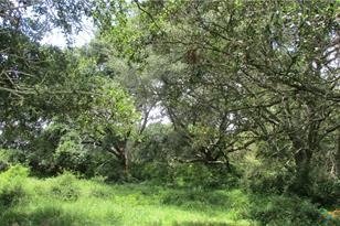 6018 County Rd 18, Damon, TX 77430 - Photo 12