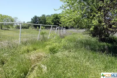 1023 Sierra Drive, Lockhart, TX 78644 - Photo 28