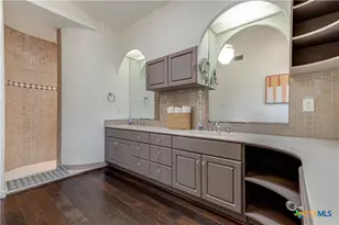 1078 Hillside Vw, New Braunfels, TX 78132 - Photo 20