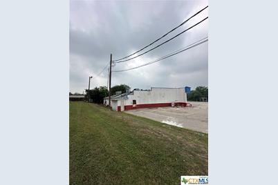 246 W Pearl Street, Goliad, TX 77963 - Photo 4