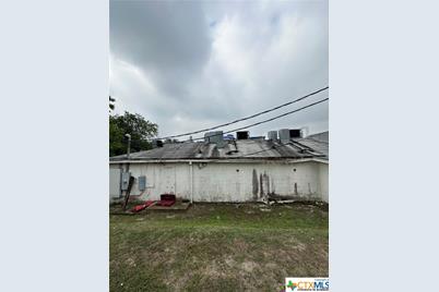 246 W Pearl Street, Goliad, TX 77963 - Photo 6