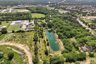 850 Ewelling Lane, New Braunfels, TX 78130 - Photo 18