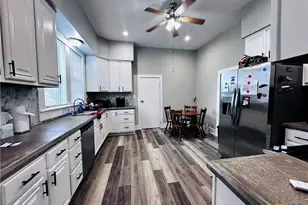 317 Crittenden St, Yoakum, TX 77995 - Photo 16