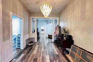 317 Crittenden St, Yoakum, TX 77995 - Photo 4