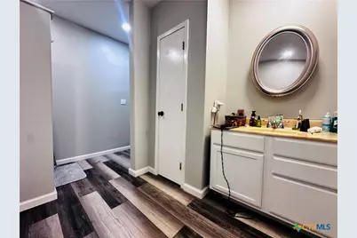 317 Crittenden Street, Yoakum, TX 77995 - Photo 14