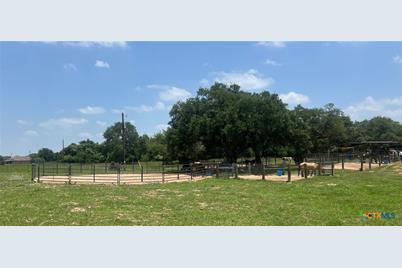 2700 Cr 400 Road, Yoakum, TX 77995 - Photo 16