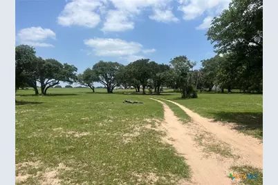 2700 Cr 400 Road, Yoakum, TX 77995 - Photo 24
