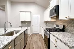 301 Cobble Stone Ct, Victoria, TX 77904 - Photo 18