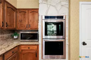 8118 New Dawn, San Antonio, TX 78250 - Photo 18