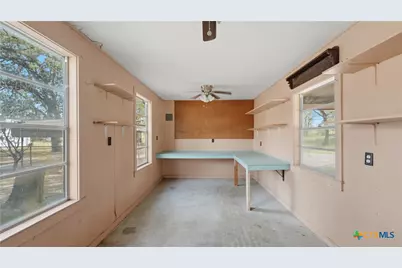 6421 Fm 1117, Seguin, TX 78155 - Photo 4