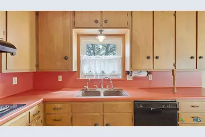 6421 Fm 1117, Seguin, TX 78155 - Photo 10