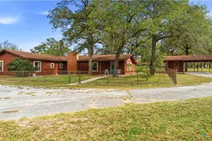 6421 FM1117, Seguin, TX 78155 - Photo 1